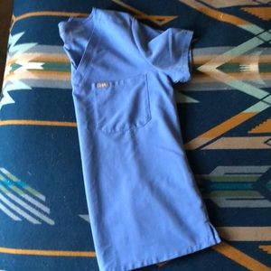 Figs One Pocket Scrub Top Small